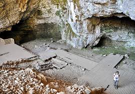 ideon-cave-Nida