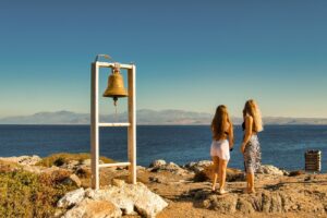 Heraklion port yacht cruises